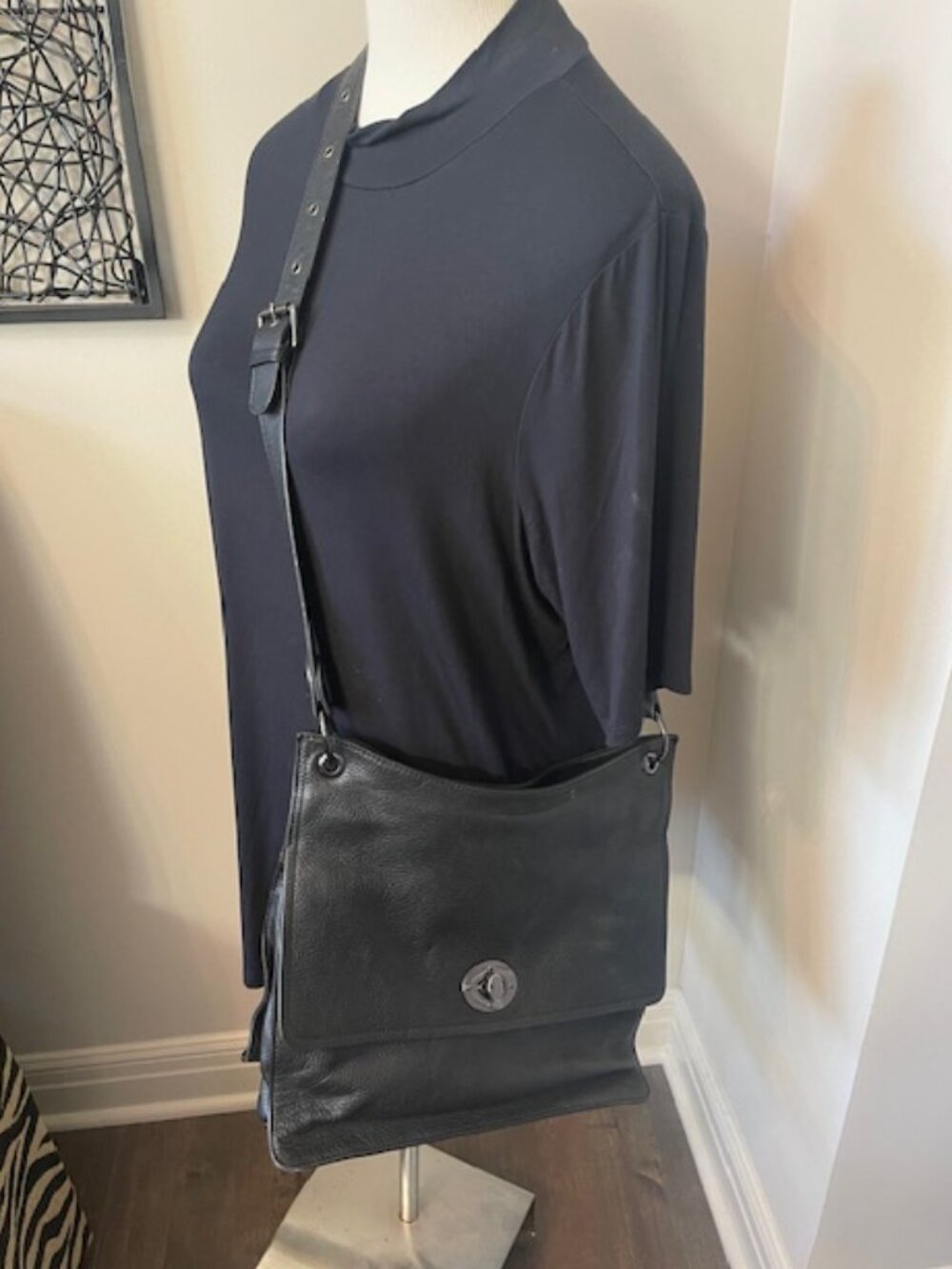 Rachel Roy Black leather expandable crossbody